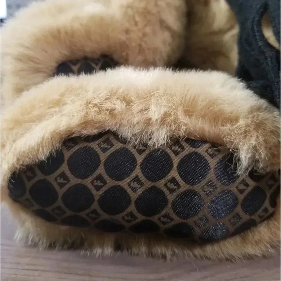 {Fossil} Plush Tan Bear w/ Black Felt Scarf & Fossil Print on Ears, Feet - Picture 6 of 9